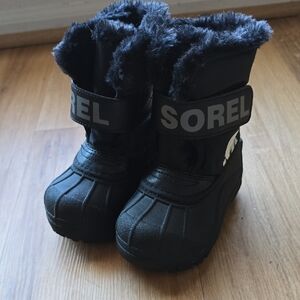 Sorel Kids' Snow Commander Boots with Faux Fur